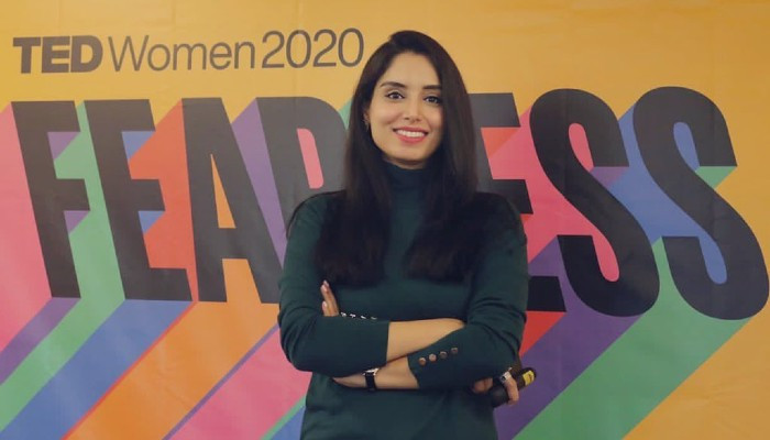Zainab Abbas membagikan foto pertama putranya yang baru lahir di Instagram