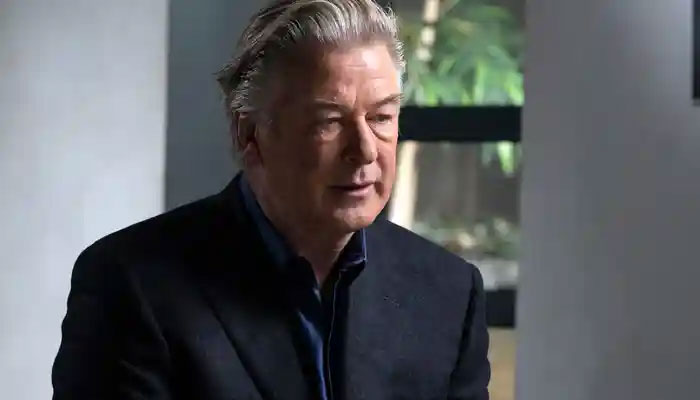 Halyna Hutchins was 18 inches away from Alec Baldwin’s gun: report