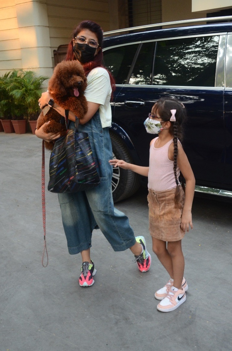 Ayushmann Khurrana, wife Tahira Kashyap sport casual look in family outing: Pics