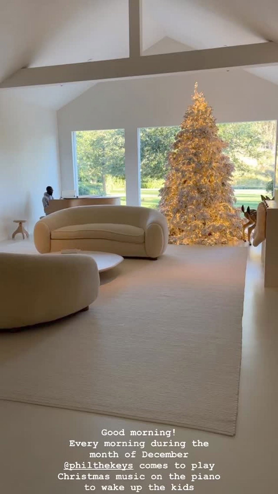Kim Kardashian calls Grammy pianist to play Christmas music each day to wake kids