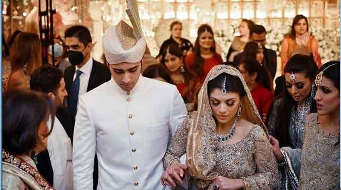 junaid safdar wedding shawl