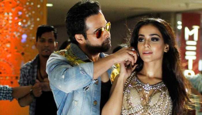 Humaima Malick on intimate scenes with Emraan Hashmi: 'Talent has no  religion'