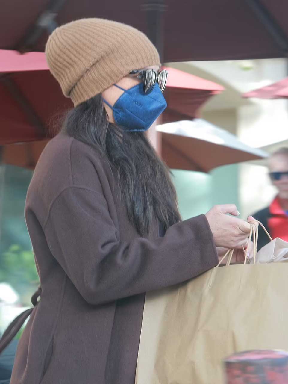 Meghan Markle on a shopping trip in Montecito on Wednesday ahead of the festive season, Photo shared by DailyMail