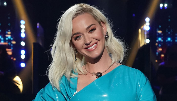 Katy Perry admits she ‘always gives’ fashion advice to Orlando Bloom