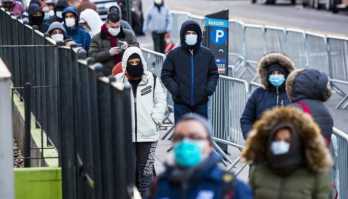 People line up for coronavirus testing at Elmhurst Hospital on March 24, 2020, in Queens, New York. Photo: AFP