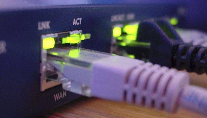 Mengapa kecepatan internet melambat di Pakistan?