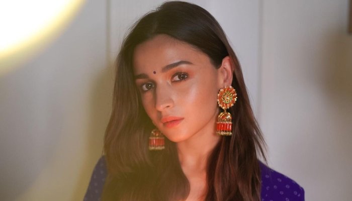 Alia Bhatt shakes a leg on Justin Bieber’s songs with friends: Watch