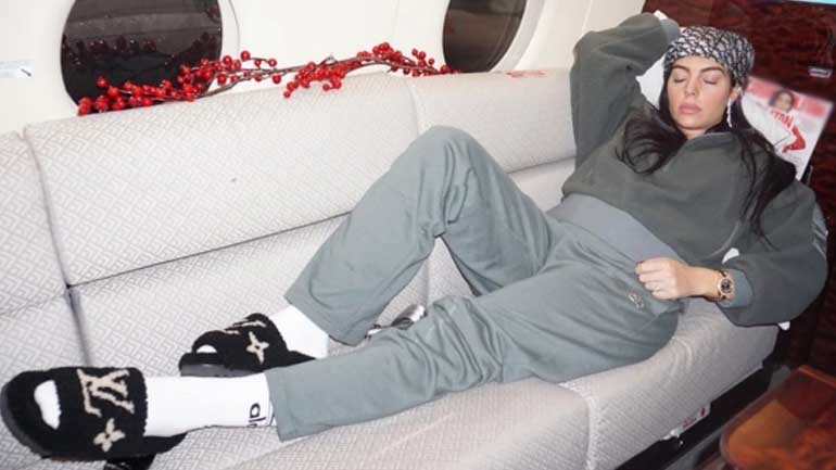 Cristiano Ronaldos ladylove Georgina Rodriguez shares new pics form Man United stars private jet