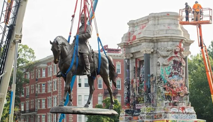 A time capsule found in the base of a statue of former Confederate General Robert E. Lee was opened, revealing several soggy books and other artifacts. AFP