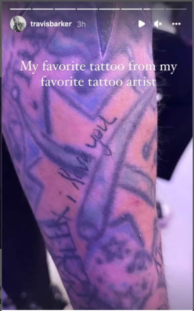 Travis Barker gets a love note and doodle from Kourtney Kardashian