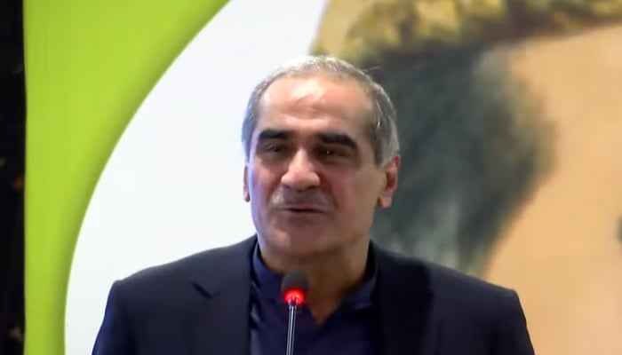 PML-N leader and former federal minister Khawaja Saad Rafique addressing a gathering of the PML-N in Lahore on December 23, 2021. — YouTube/HumNewsLive