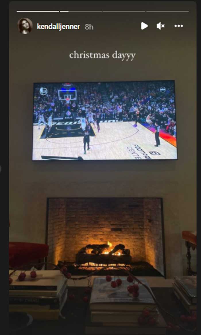 Kendall Jenner shares a glimpse of her Christmas celebrations without Devin Booker