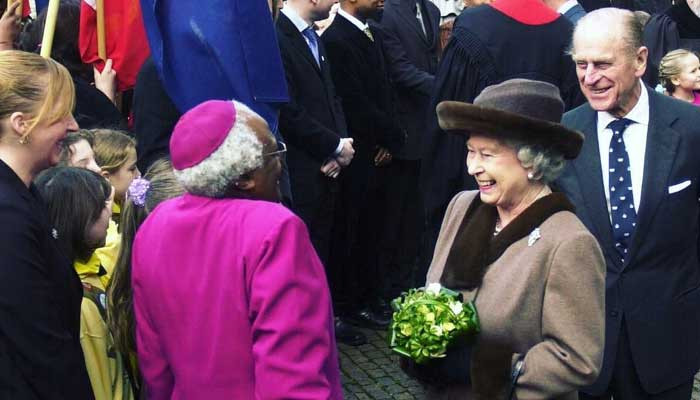 Ratu Elizabeth ‘sangat berduka’ atas kematian Desmond Tutu