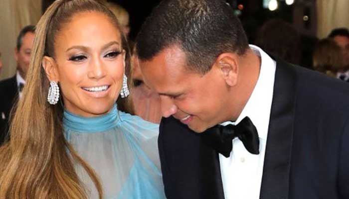 Alex Rodriguez takes a dig at Jennifer Lopez