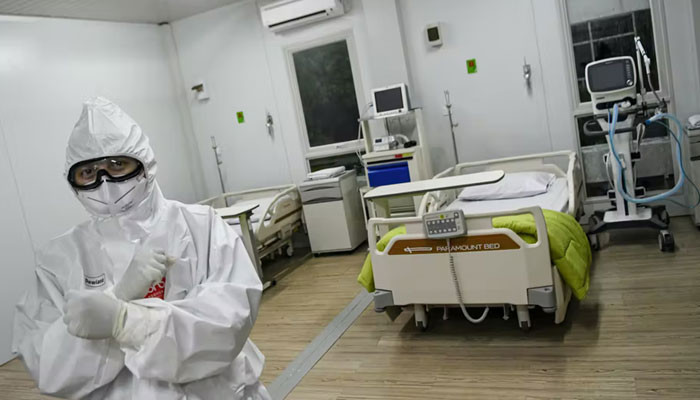 Lebih dari 10.000 di rumah sakit Inggris dengan virus: govt