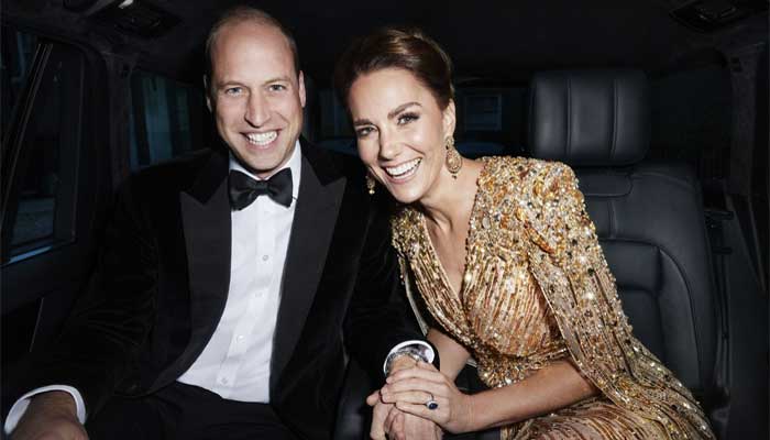 Kate Middleton, Prince William’s PDA-filled new year photo wins hearts