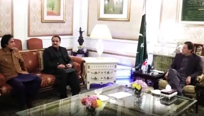 Pakistan Cricket Board (PCB) Chairman Ramiz Raja meets Prime Minister Imran Khan. Photo: file