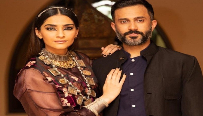 Anand Ahuja showers praise on wife Sonam Kapoor’s new pictures in pyjamas