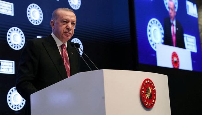 Erdogan mengatakan dia akan mengunjungi Arab Saudi pada Februari