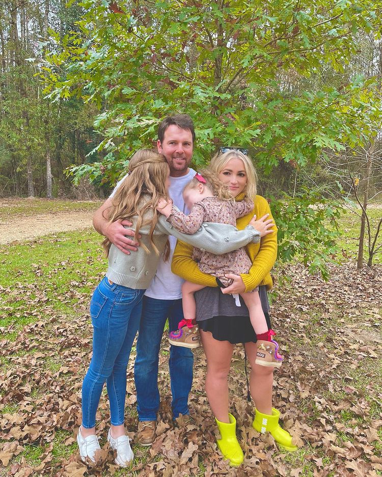 Britney Spears’ sister slams online troll for wishing rape on her daughter