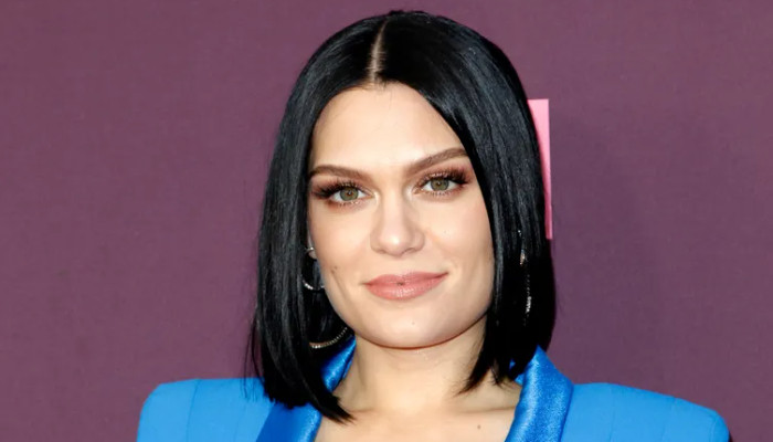 Penyanyi Jessie J mengatakan dia terkena COVID-19 setelah konser Los Angeles baru-baru ini