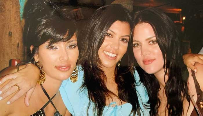 Kourtney Kardashian berbagi foto kemunduran yang tak terlihat dengan Kim, Khloe