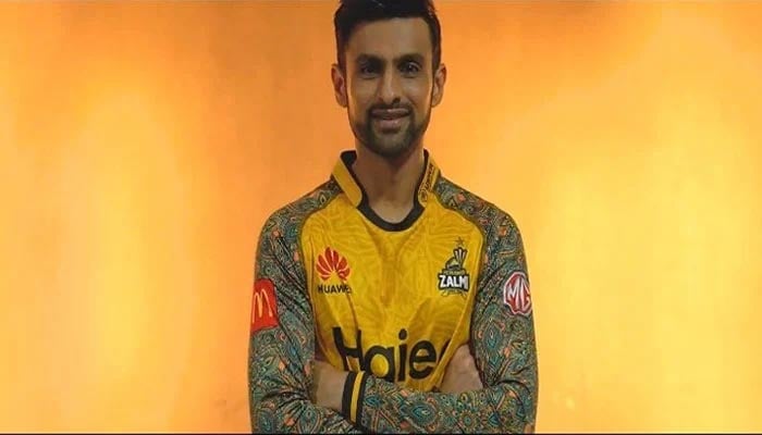 Pakistani all-rounder Shoaib Malik in Peshawar Zalmis jersey for the seventh edition of PSL. — Twitter/@PeshawarZalmi