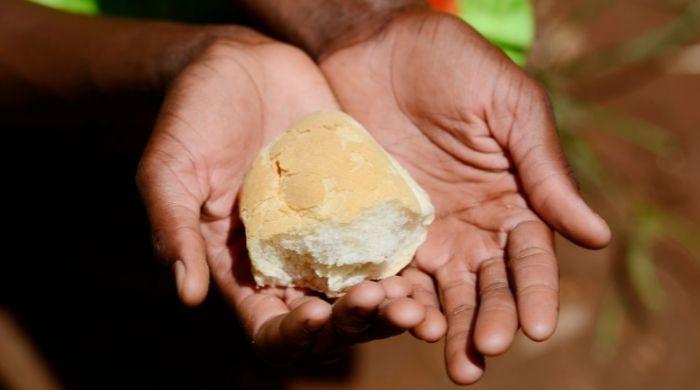 Expensive food and child stunting