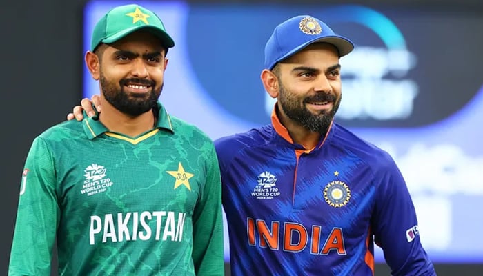 Pakistan captain Babar Azam (left) and Indian Test skipper Virat Kohli. — AFP/File