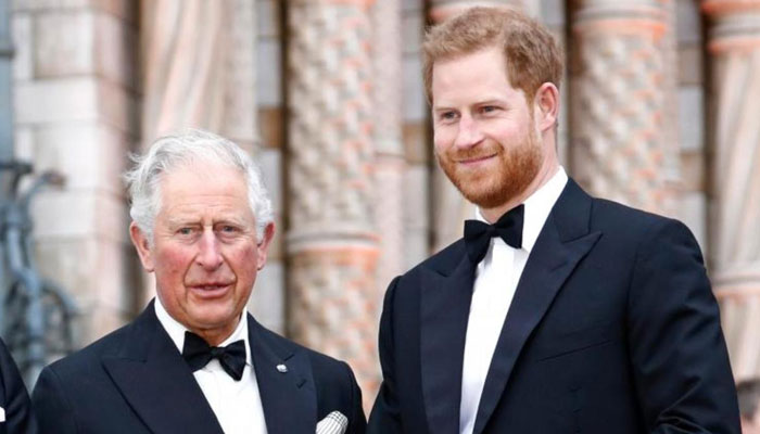 Prince Charles hands Prince Harry ‘peace offering’ in stark contrast to Queen