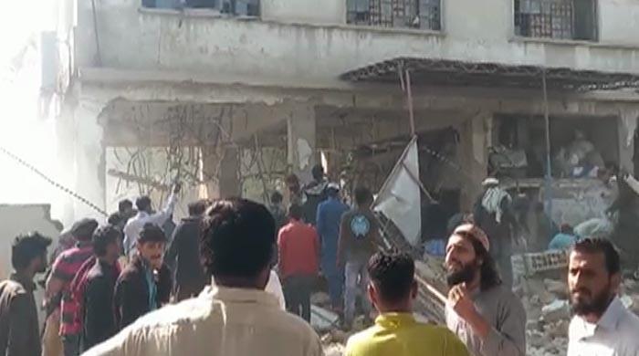 Gas explosion in Karachi nullah; no casualties reported Gas explosion in Karachi nullah; no casualties reported