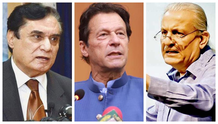 National Accountability Bureau (NAB) Chairman Justice (retd) Javed Iqbal (left), Prime Minister Imran Khan (centre), and ex-Senate chairman Raza Rabbani. — APP/PID/File