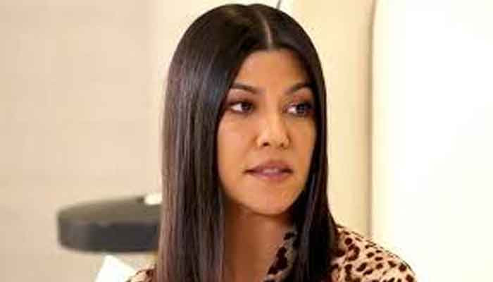 Kourtney Kardashian melanggar resolusi Tahun Barunya