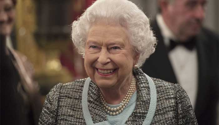 Queen Elizabeth marks 100th anniversary of the first successful insulin treatment