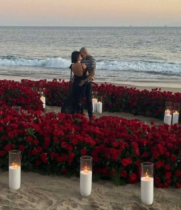 Megan Fox, Machine Gun Kelly copy Kourtney Kardashian and Travis Barkers proposal, think fans