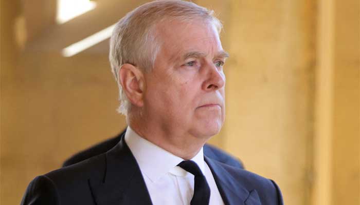 Prince Andrew forces Queen to support  Crown ‘at each  costs’