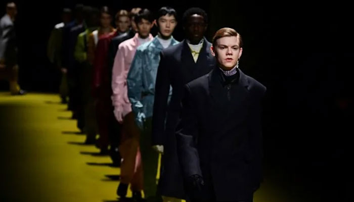 Jeff Goldblum leads the Hollywood men on ramp in Milan