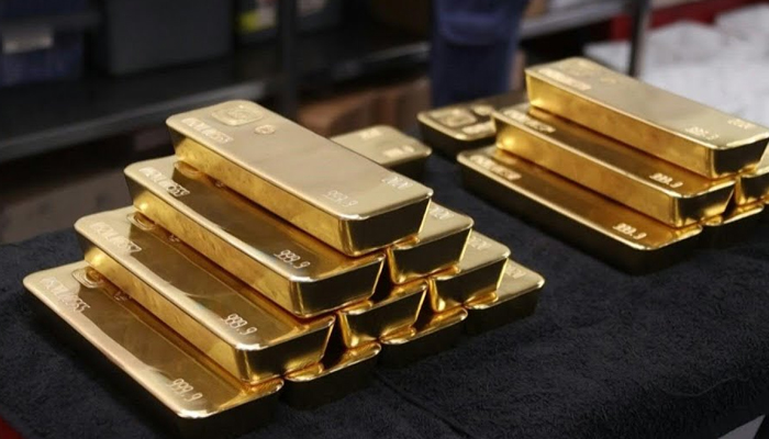 Image showing stacks of gold bars — Reuters/File
