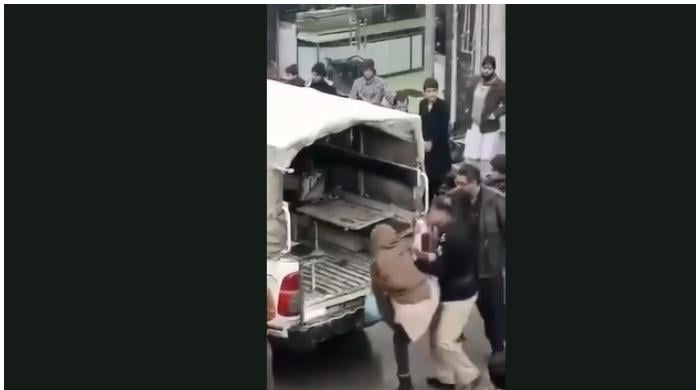 Policemen assault woman in Quetta in absence of female constable 