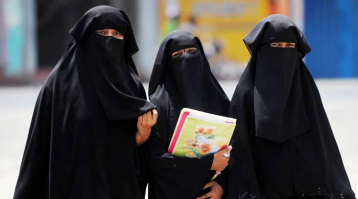 India: College bans Muslim hijabi students from entering classrooms