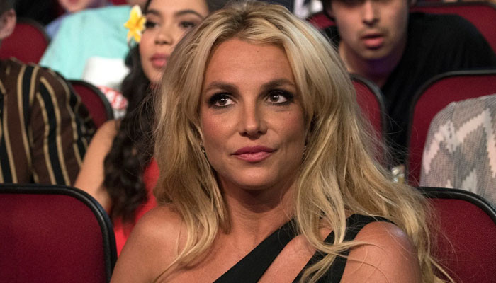 Britney Spears menuduh saudara perempuan ‘egois’ karena mewarnai rambut seperti saingannya Christina Aguilera