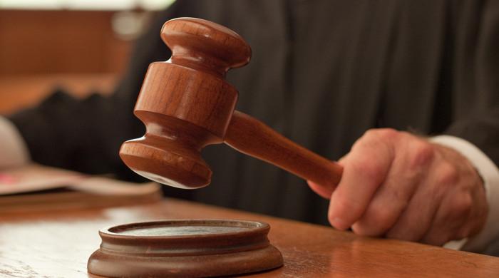 Karachi court acquits 4 out of 5 murder accused; one dies during trial in prison