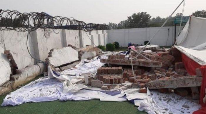 Karachi government school's walls collapse as strong winds wreak havoc