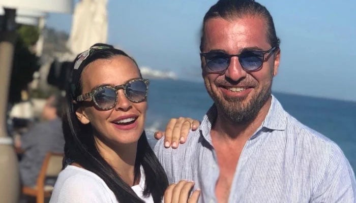 ‘Ertugrul’ star Engin Altan Duzyatan’s wife celebrates his Netflix movie ‘Babamın Kemanı’