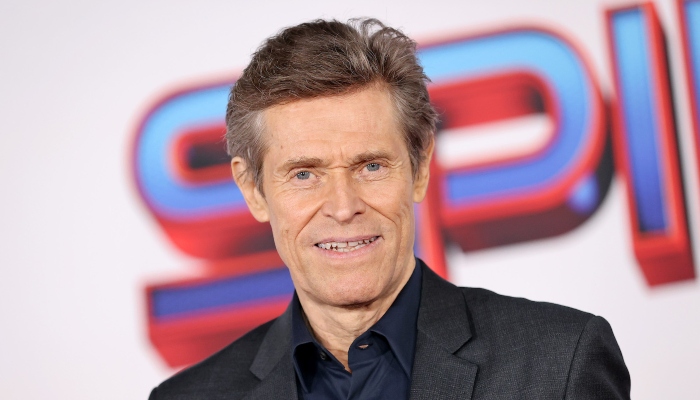 Willem Dafoe debuts as SNL host, jokes about having ‘vibe of a sociopath’