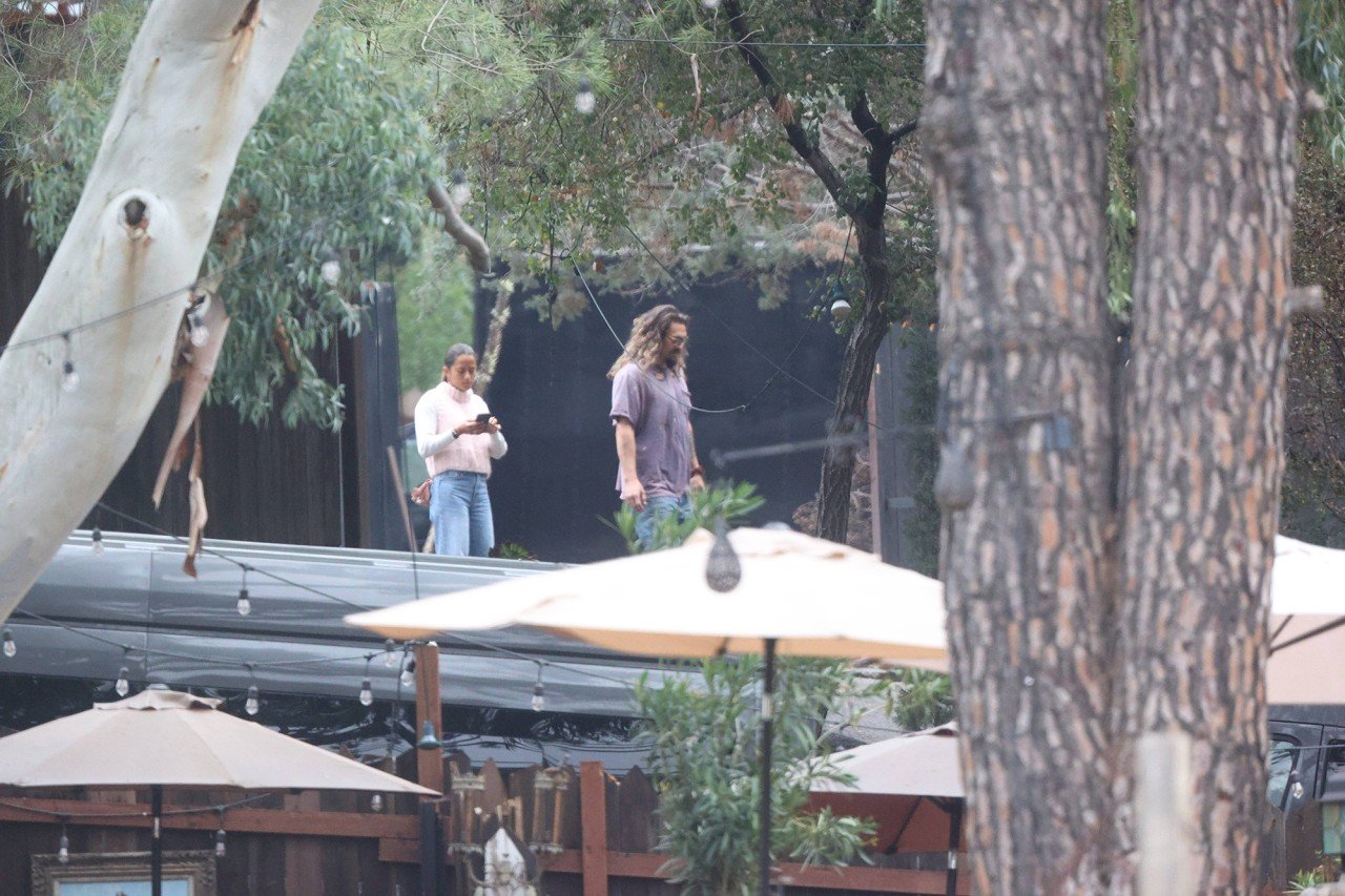 Jason Momoa living in van parked at friend’s house post Lisa Bonet breakup