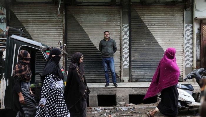 A Muslim restaurant owner poses outside his shuttered Labbaik Restaurant in Mathura town, in the northern state of Uttar Pradesh, India, January 24, 2022. Photo: Reuters