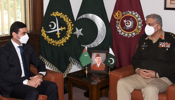 Deputy Minister of Foreign Affairs Turkmenistan Vepa Hajiyev (L) and Chief of Army Staff (COAS) General Qamar Javed Bajwa (R). — ISPR