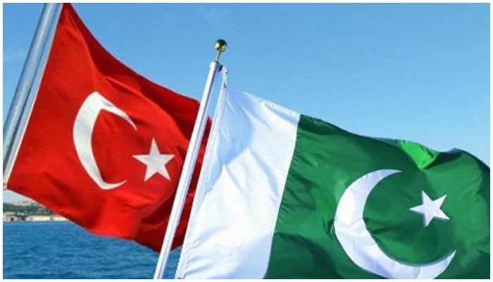 Türkiye (solda) ve Pakistan bayraklarını gösteren resim - dosya fotoğrafı