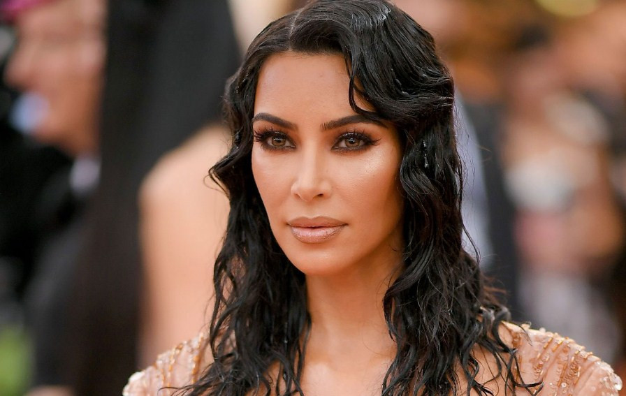 Kim Kardashian membalas dendam pada Kanye West